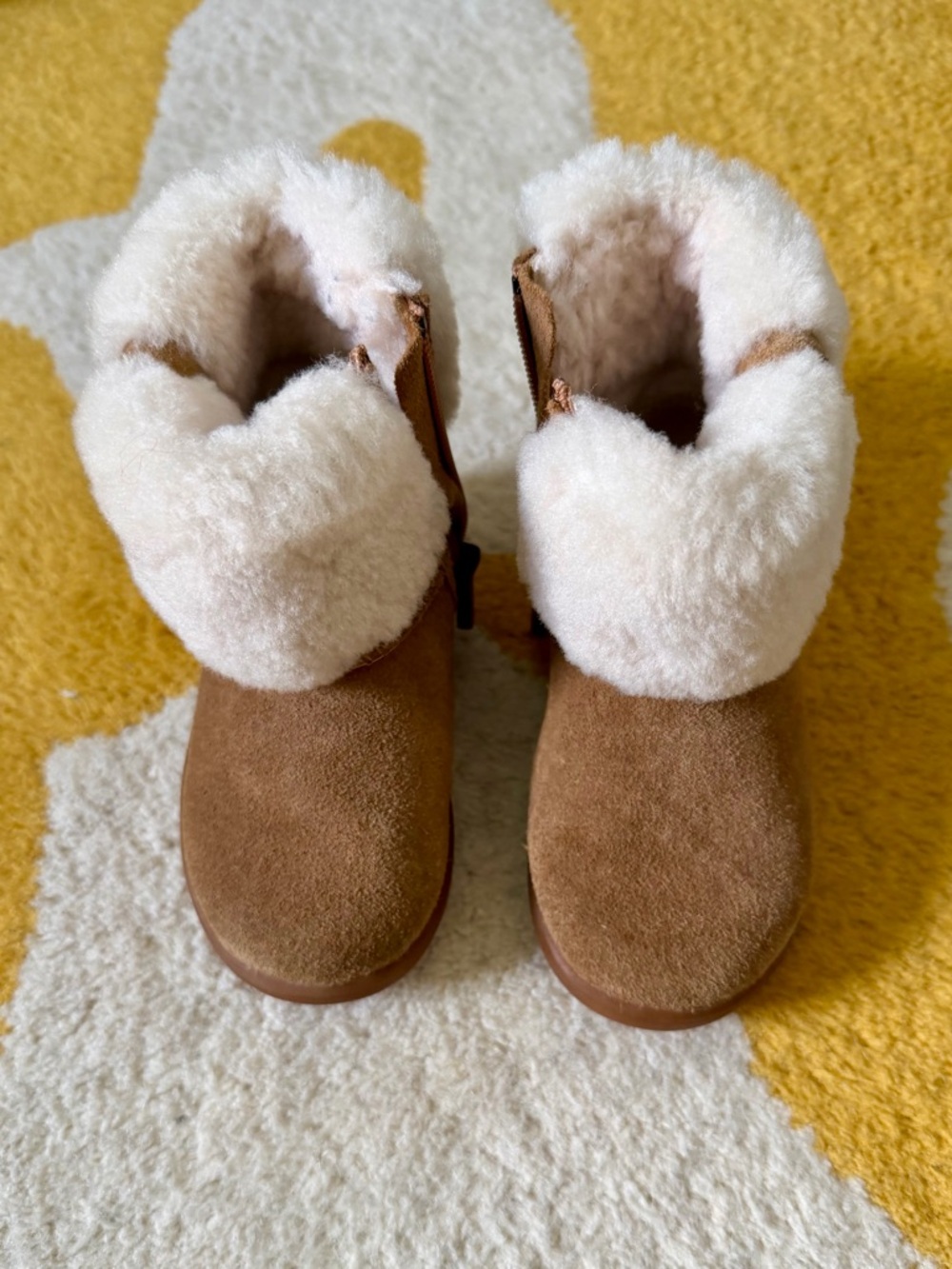 UGG Chestnut Suede Kids Shearling Booties